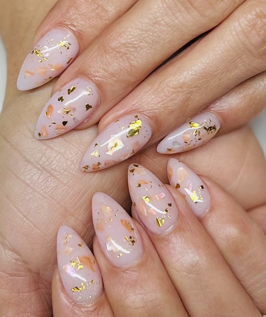 FeteIsh Nailz logo